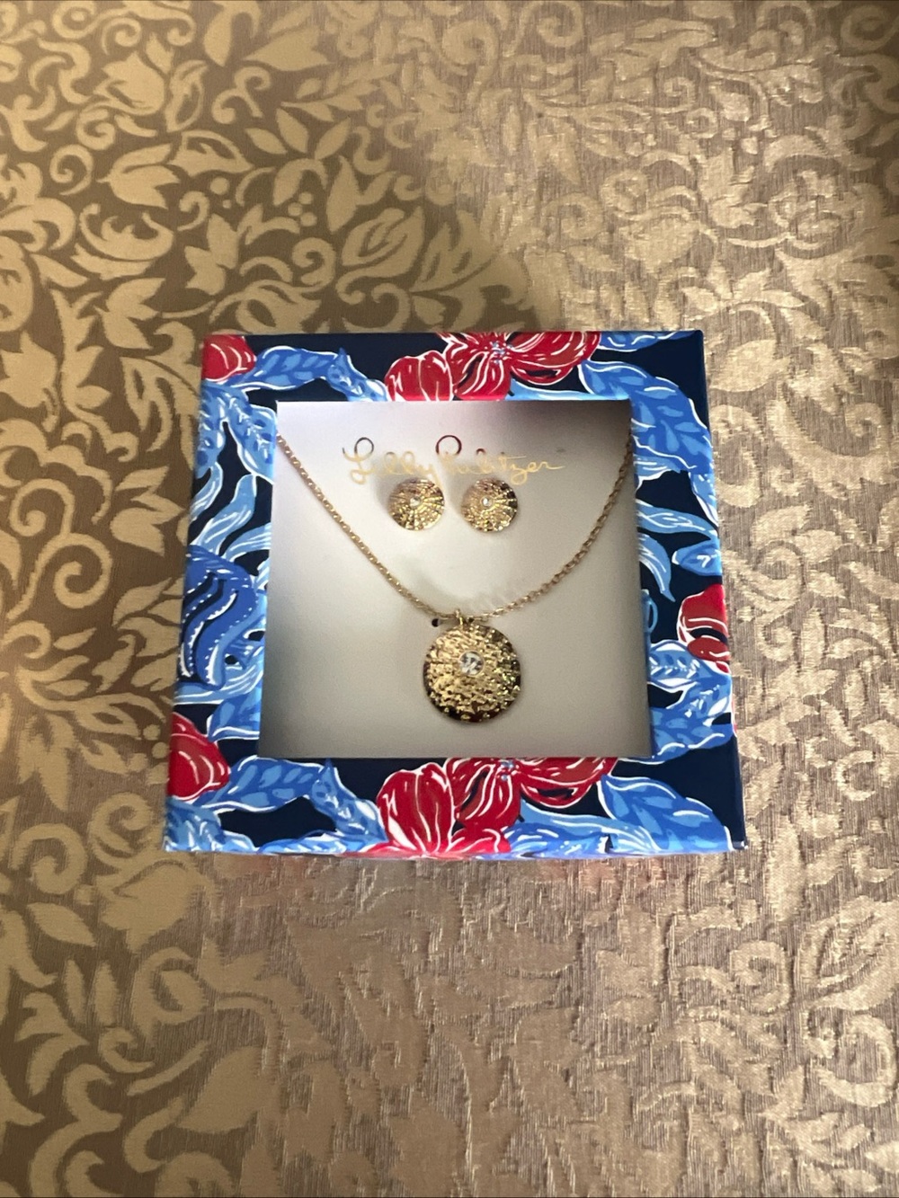 Lilly Pulitzer Boxed Earring and Necklace in Lowtide Navy Box - NIB